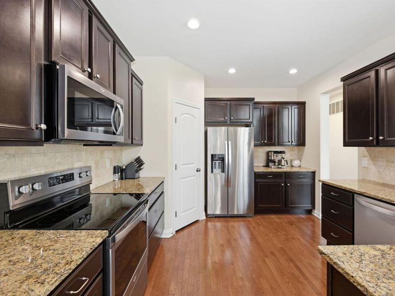 6308 Weber Woods Court, Miami Twp, OH 45140 Photo 4