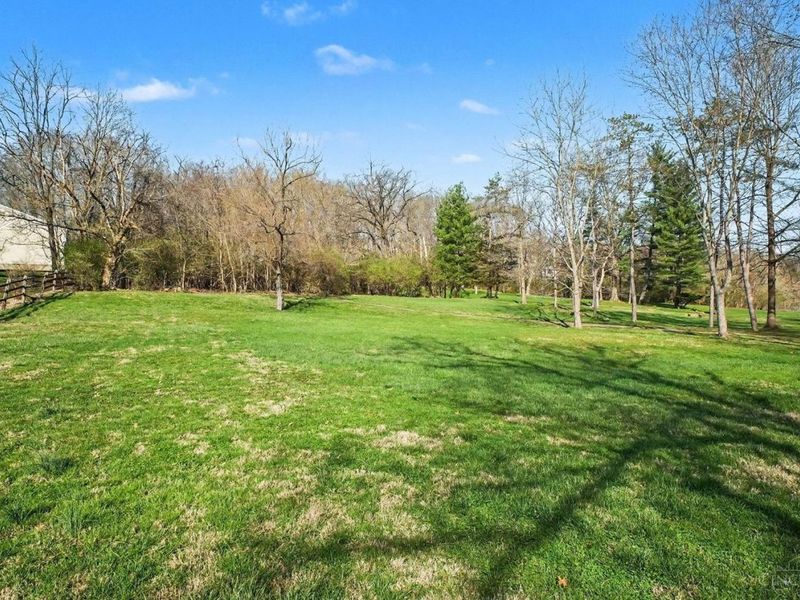acres Berkshire, Cincinnati, OH 45230 Photo 12