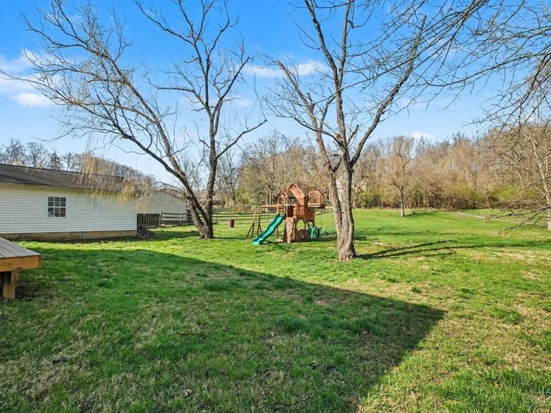 acres Berkshire, Cincinnati, OH 45230 Photo 14