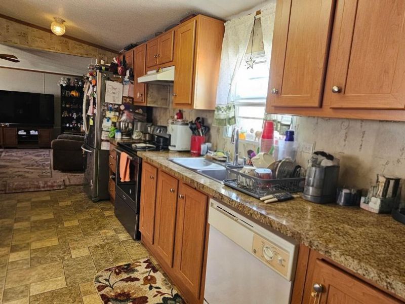 2445 Columbus Lancaster Road NW, Unit 420, Lancaster, OH 43130 Photo 4