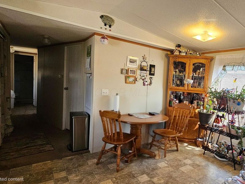 2445 Columbus Lancaster Road NW, Unit 420, Lancaster, OH 43130 Photo 5