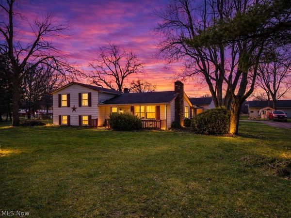 8134 Oberlin Road , Elyria, OH 44035