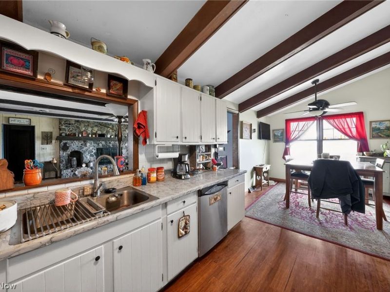 8134 Oberlin Road, Elyria, OH 44035 Photo 13