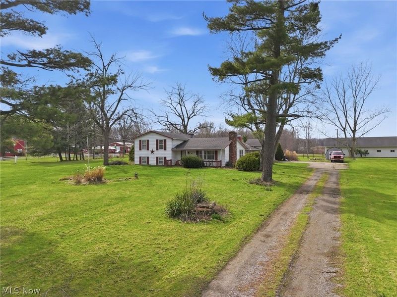 8134 Oberlin Road, Elyria, OH 44035 Photo 3