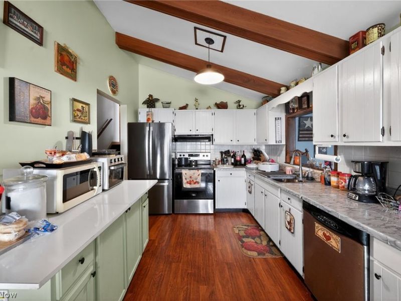 8134 Oberlin Road, Elyria, OH 44035 Photo 5