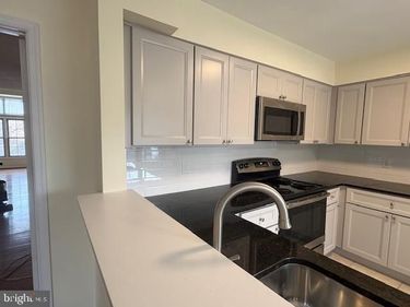 2162 KINGS GARDEN WAY , FALLS CHURCH, VA 22043