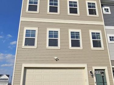 123 JEWEL BOX, STEPHENSON, VA 22656