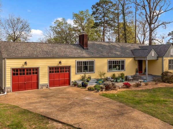 204 Hilltop Drive, Chattanooga, TN 37411