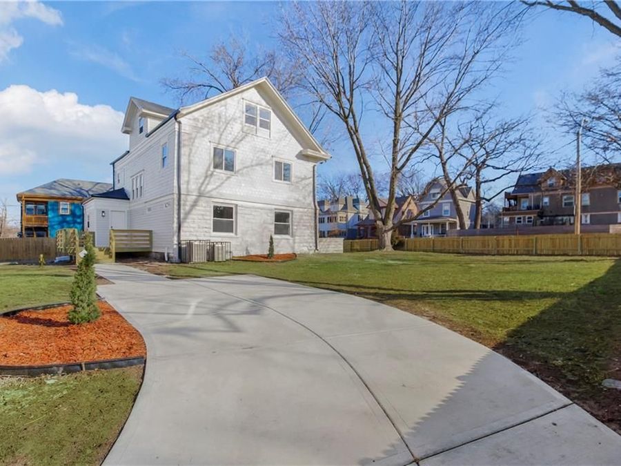 Property Image 33