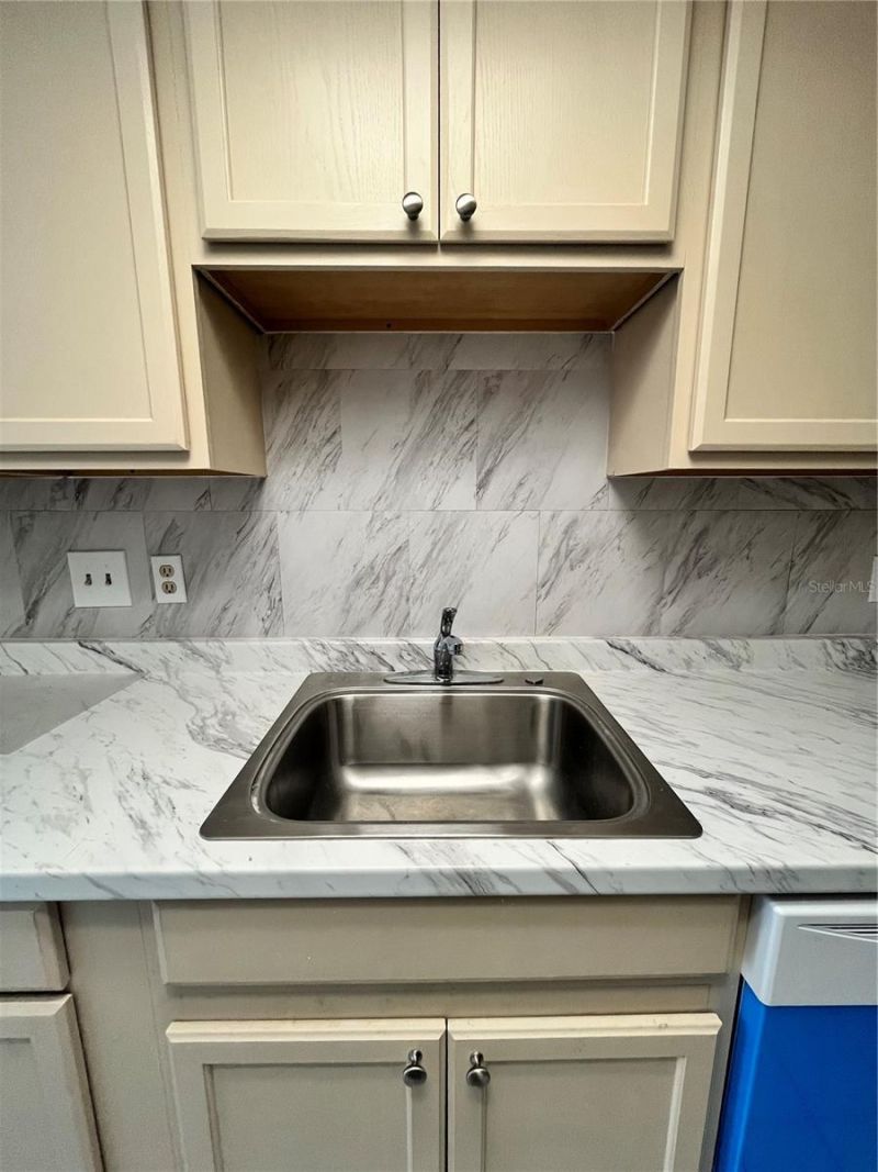 4918 Silver Oaks Village, Unit F, Orlando, FL 32808 Photo