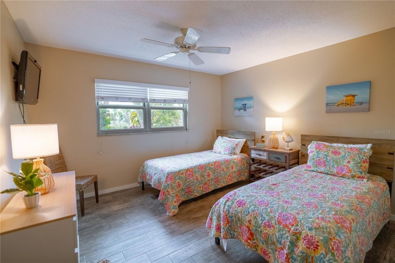 925 Beach Road , Unit 107, Sarasota, FL 34242 Photo