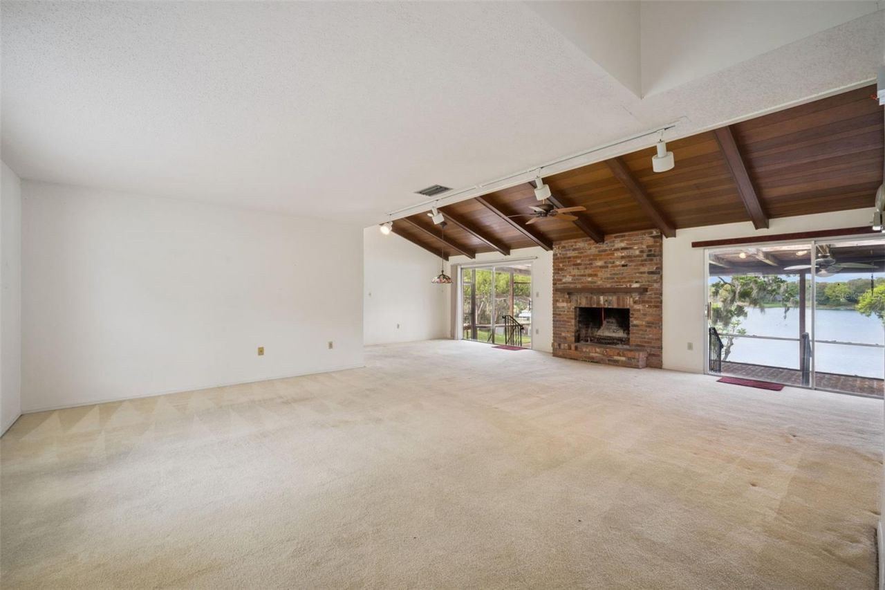 2874 E Crooked Lake Drive, Eustis, FL 32726 Photo