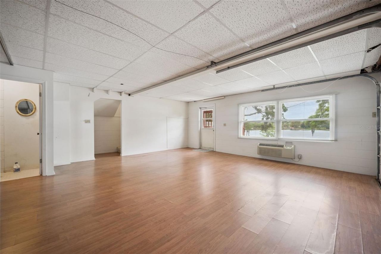 2874 E Crooked Lake Drive, Eustis, FL 32726 Photo