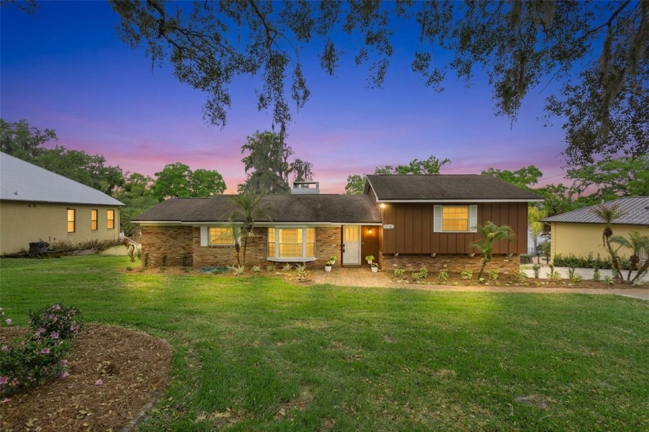 2874 E Crooked Lake Drive, Eustis, FL 32726 Photo