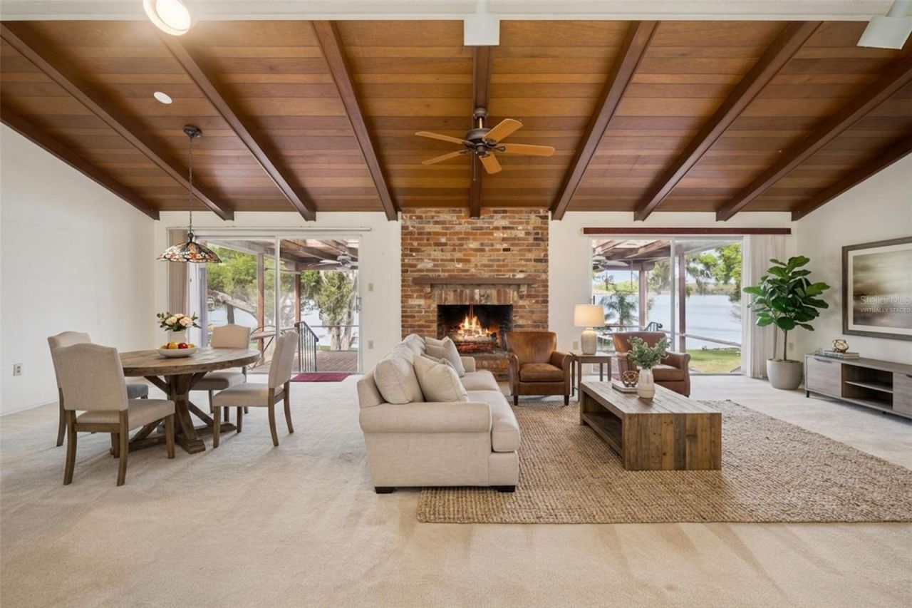 2874 E Crooked Lake Drive, Eustis, FL 32726 Photo