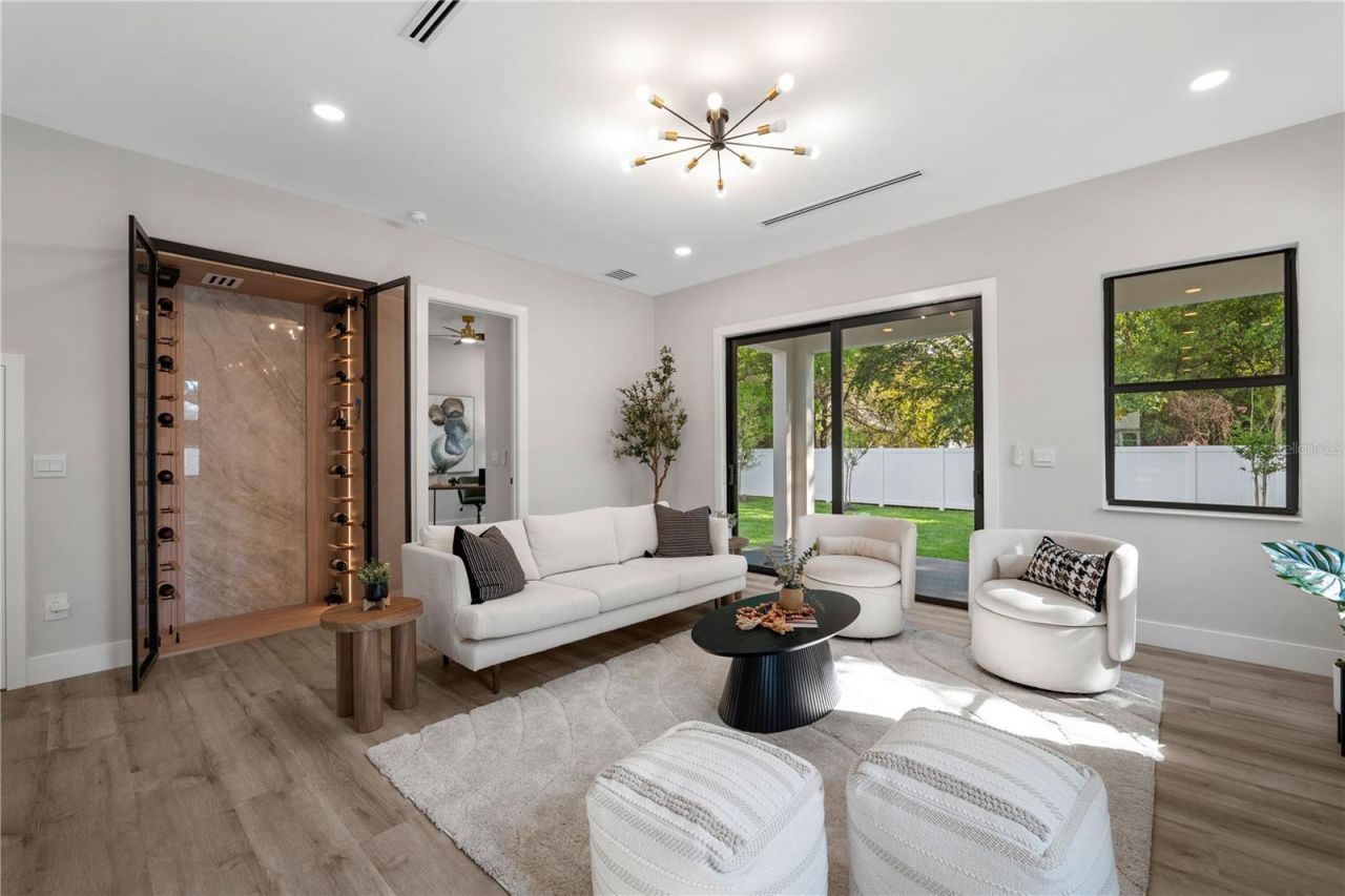 3104 W Pine Street, Tampa, FL 33607 Photo