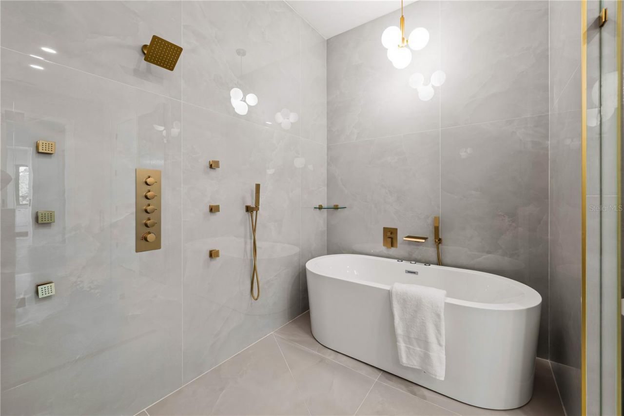 3104 W Pine Street, Tampa, FL 33607 Photo