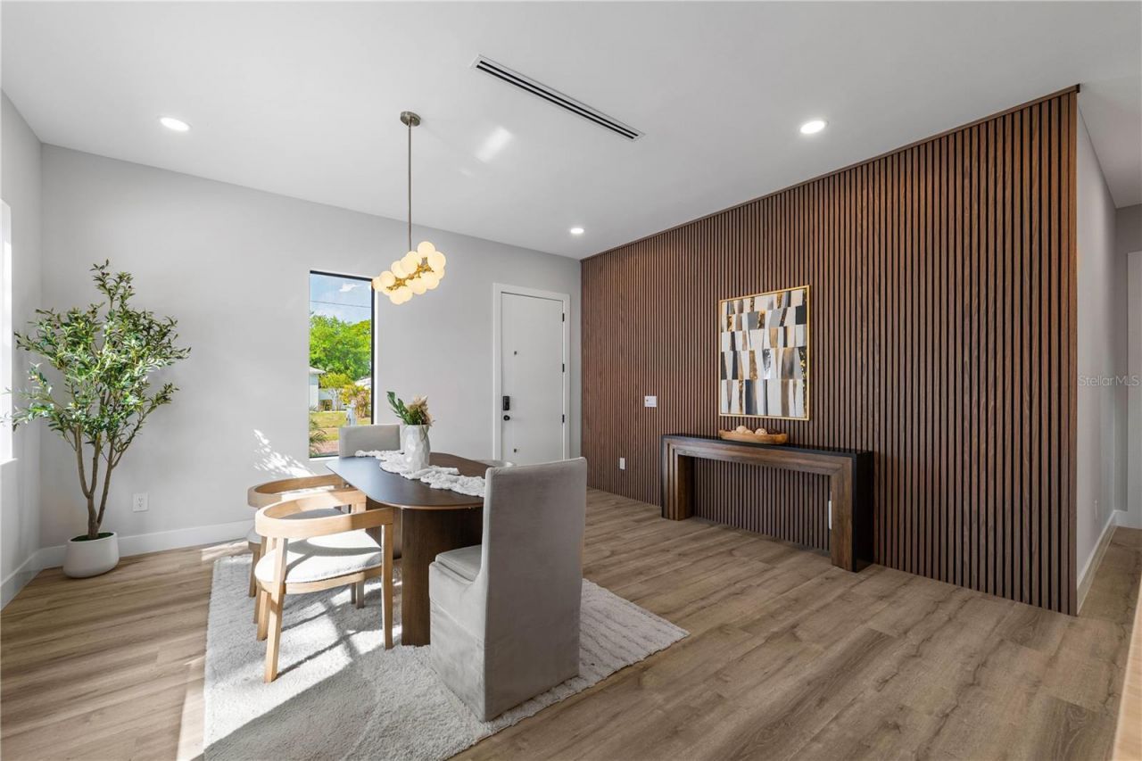 3104 W Pine Street, Tampa, FL 33607 Photo