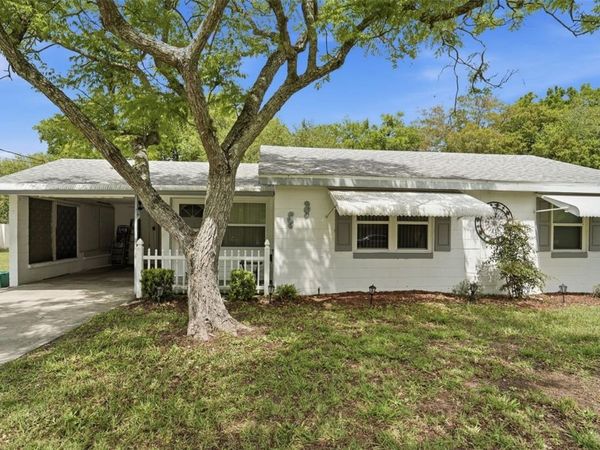 8 ANGELES ROAD , DEBARY, FL 32713