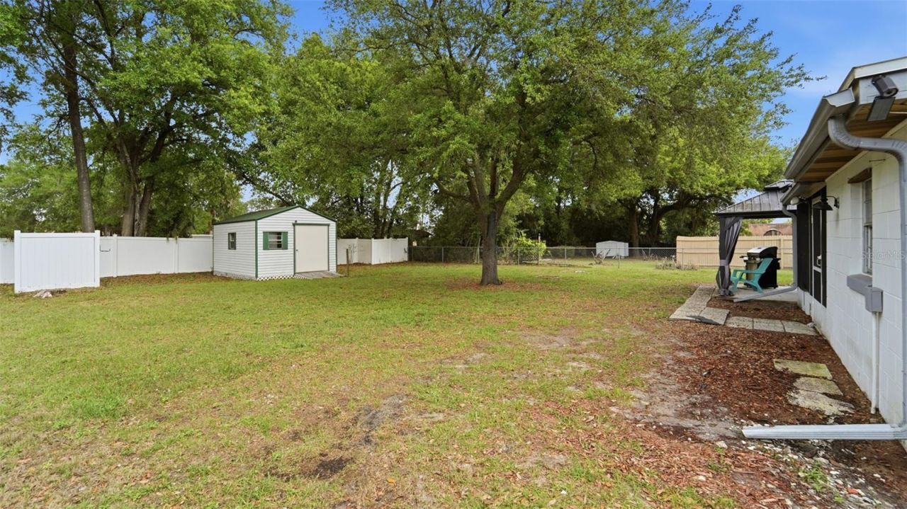 8 Angeles Road , Debary, FL 32713 Photo