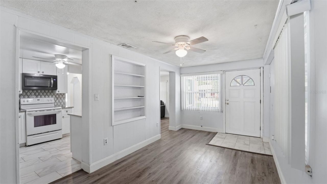 8 Angeles Road , Debary, FL 32713 Photo