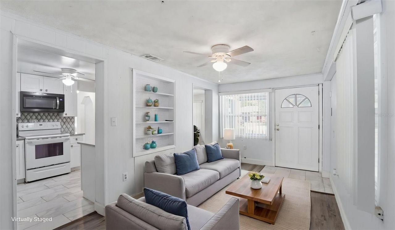 8 Angeles Road , Debary, FL 32713 Photo