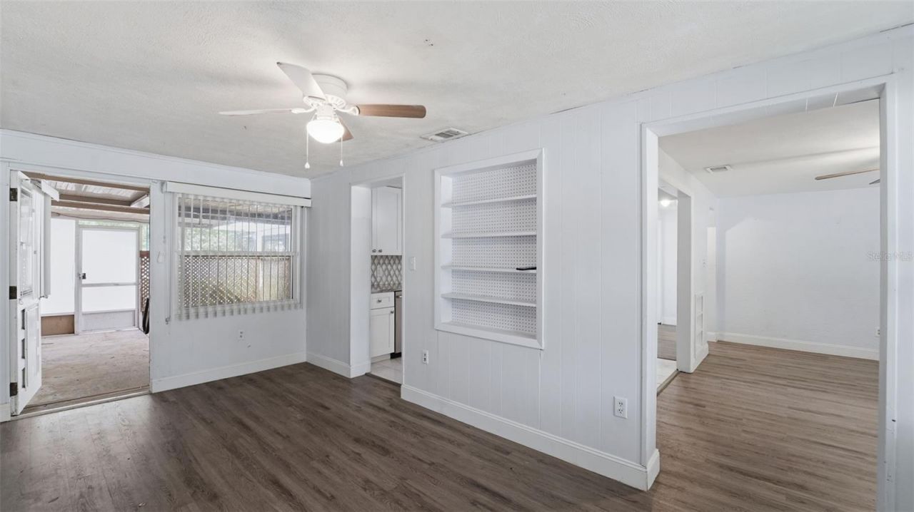 8 Angeles Road , Debary, FL 32713 Photo