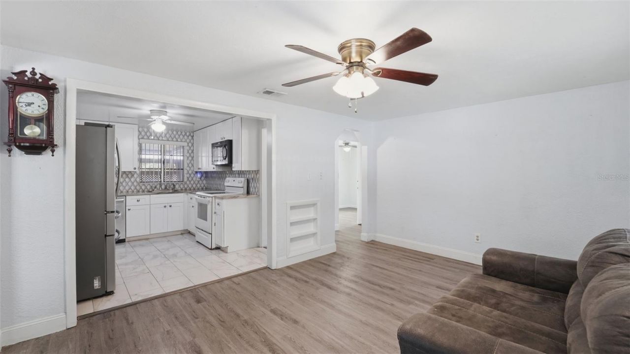 8 Angeles Road , Debary, FL 32713 Photo