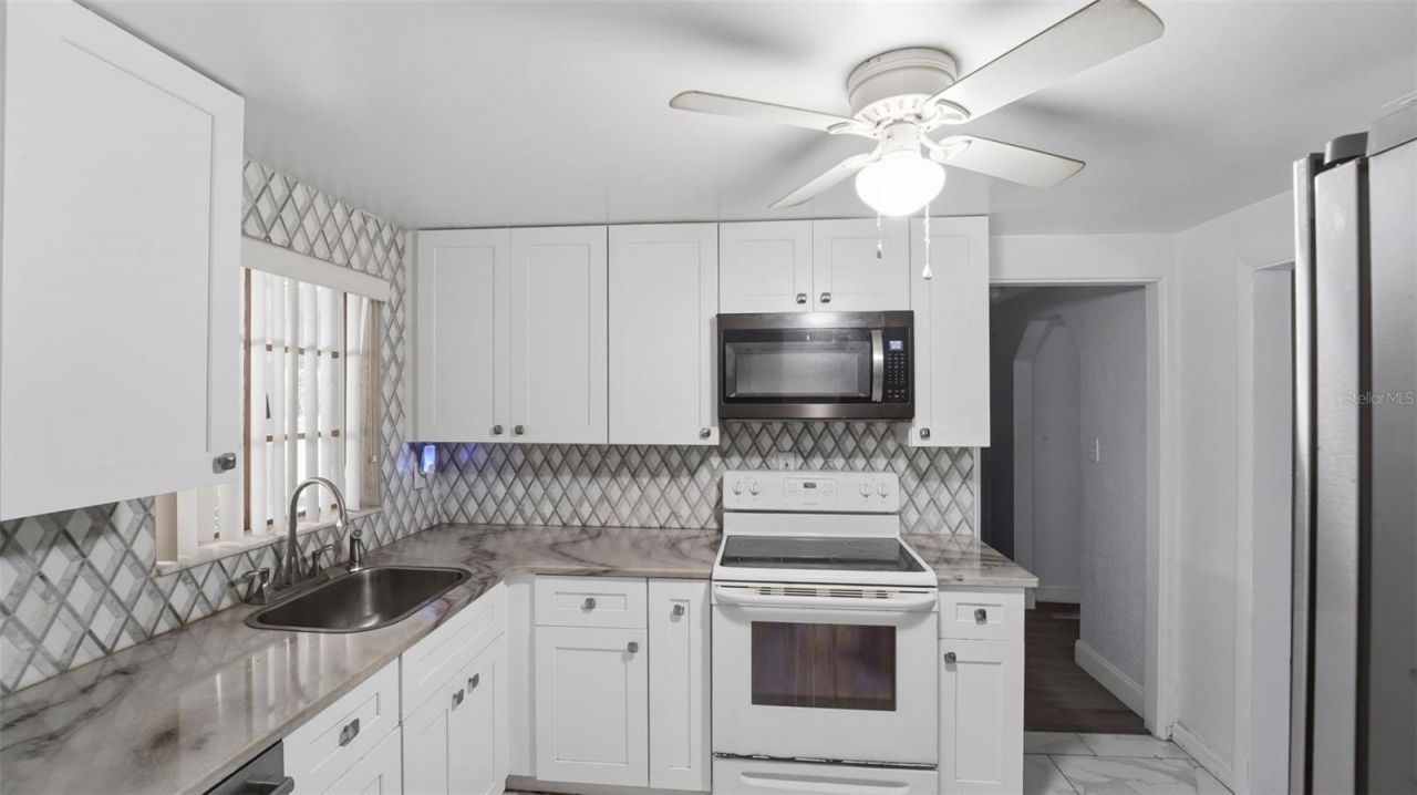 8 Angeles Road , Debary, FL 32713 Photo