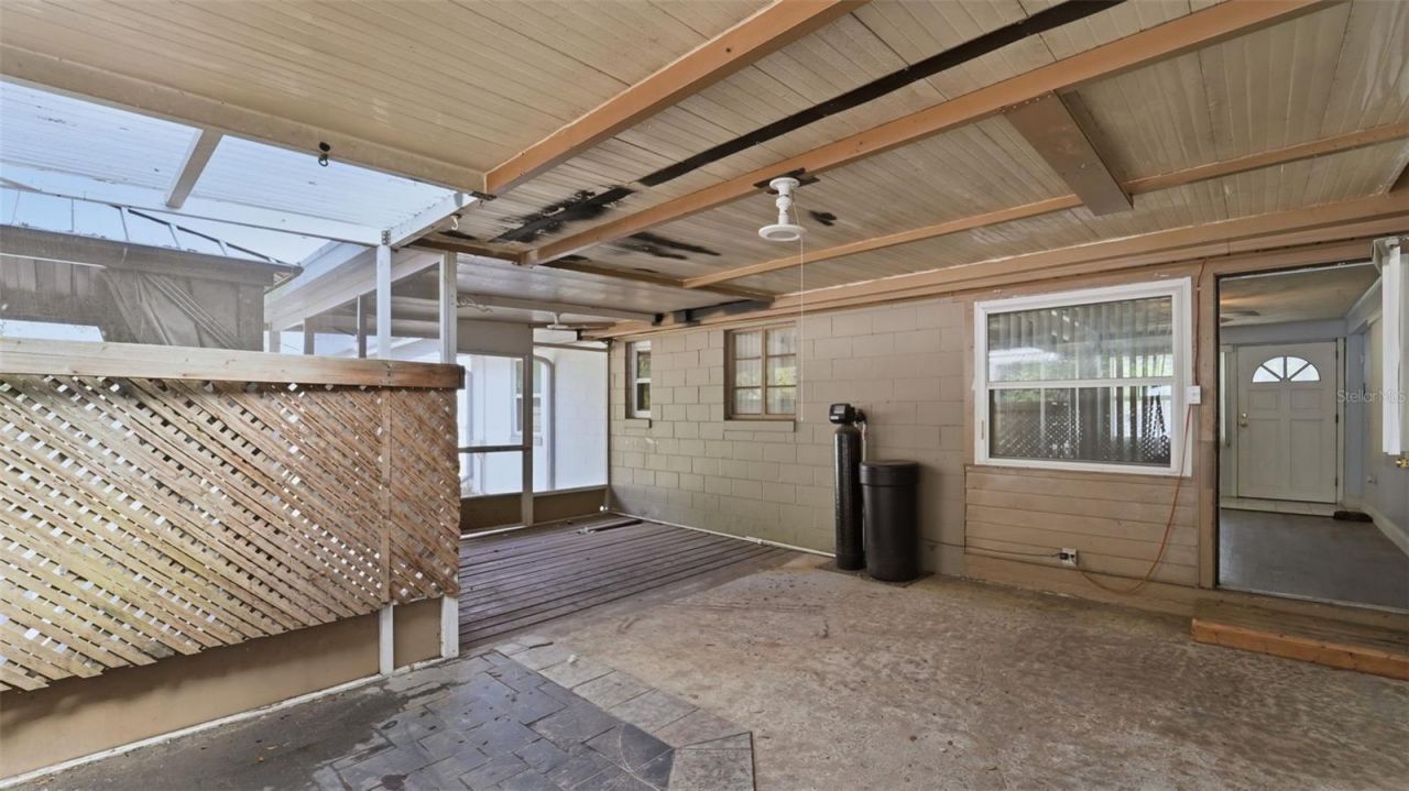 8 Angeles Road , Debary, FL 32713 Photo