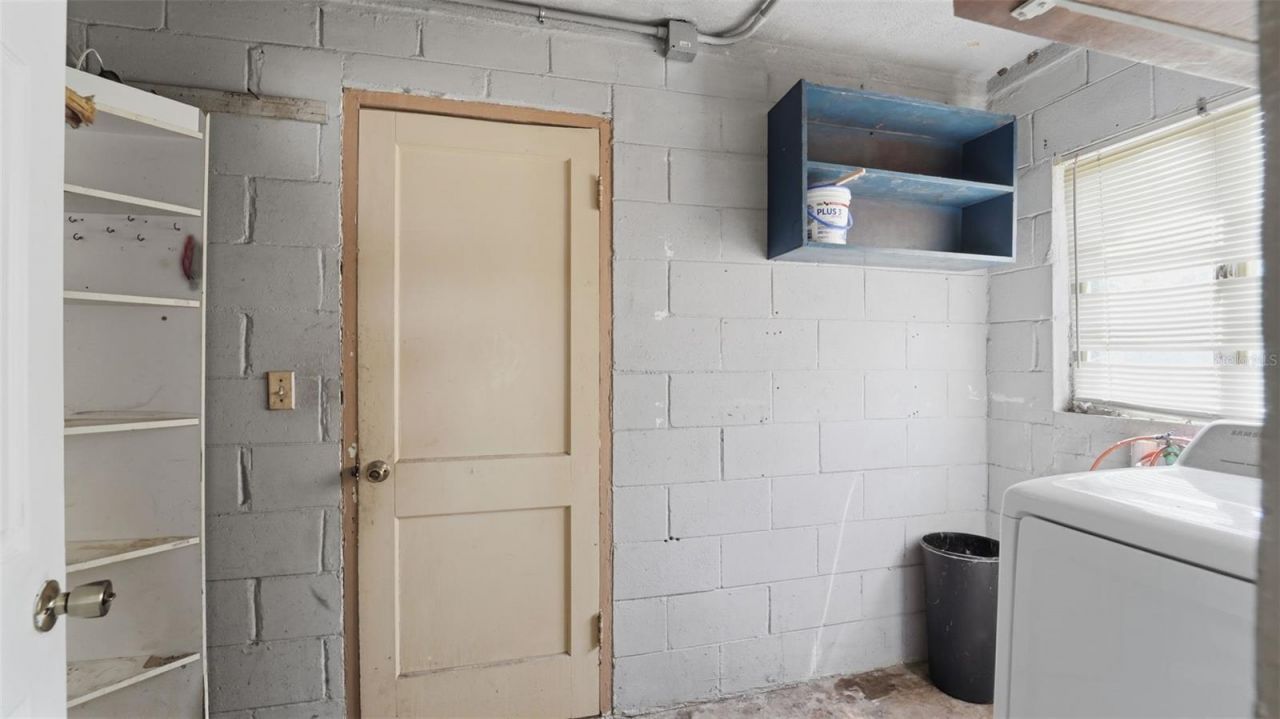 8 Angeles Road , Debary, FL 32713 Photo