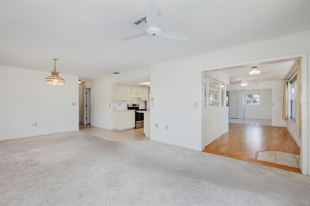 8330 Divot Way, Port Richey, FL 34668 Photo
