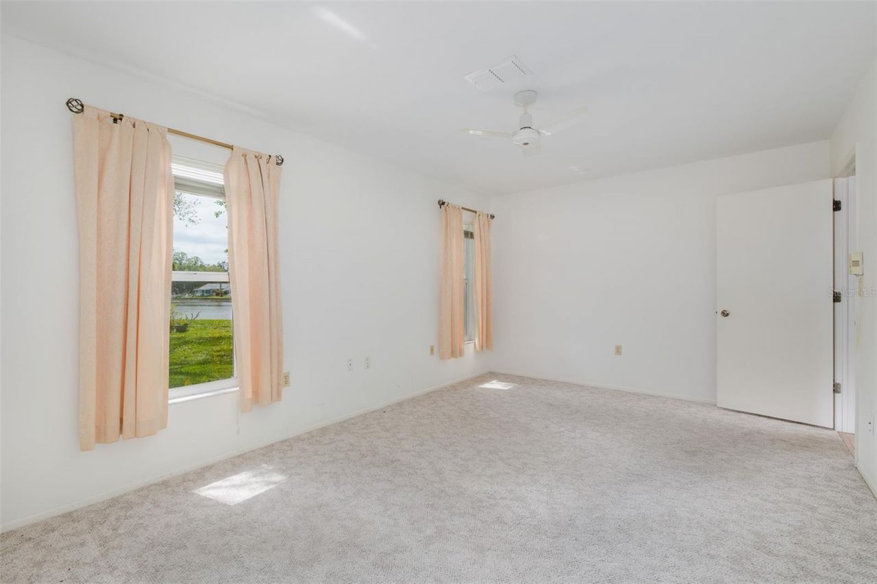 8330 Divot Way, Port Richey, FL 34668 Photo