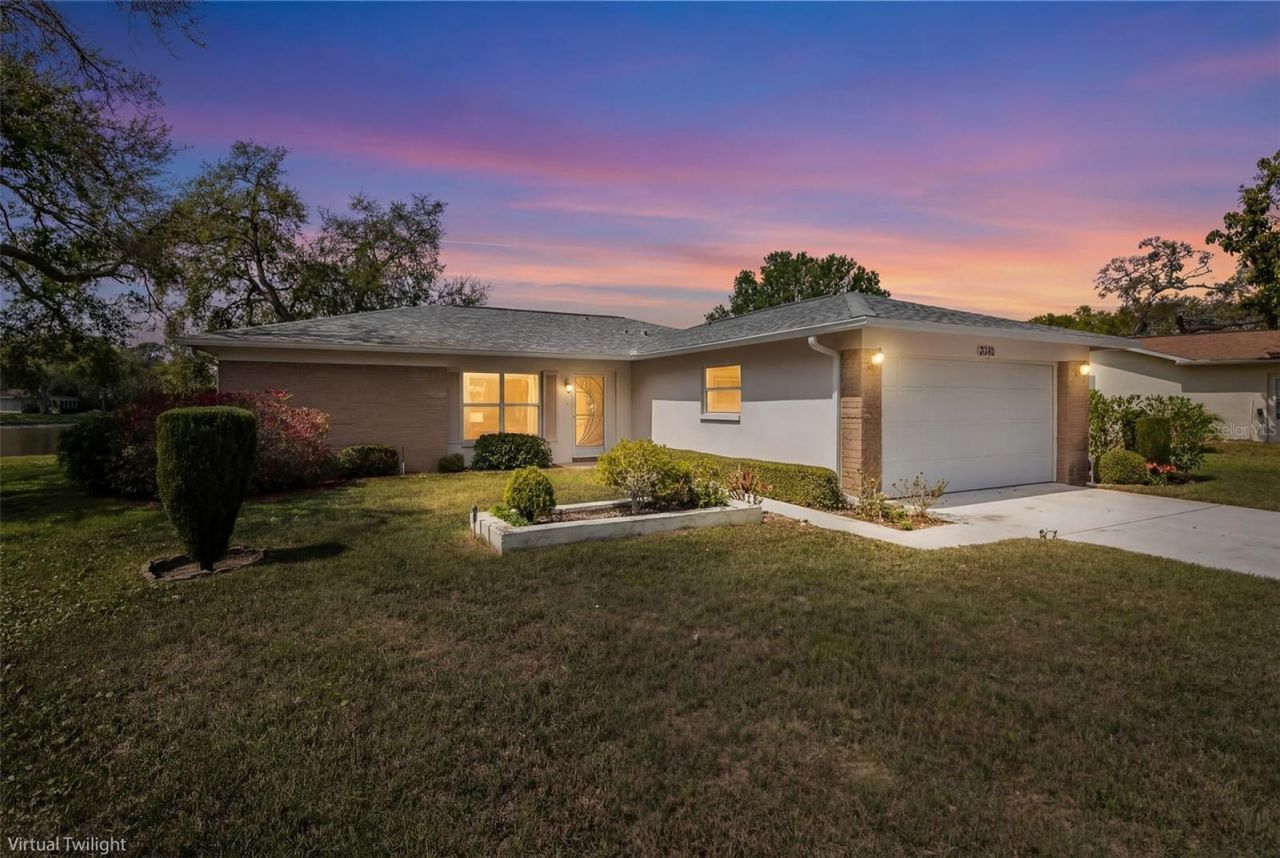 8330 Divot Way, Port Richey, FL 34668 Photo