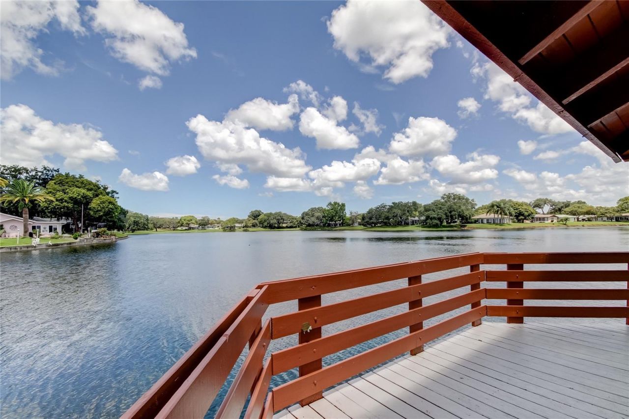 8330 Divot Way, Port Richey, FL 34668 Photo