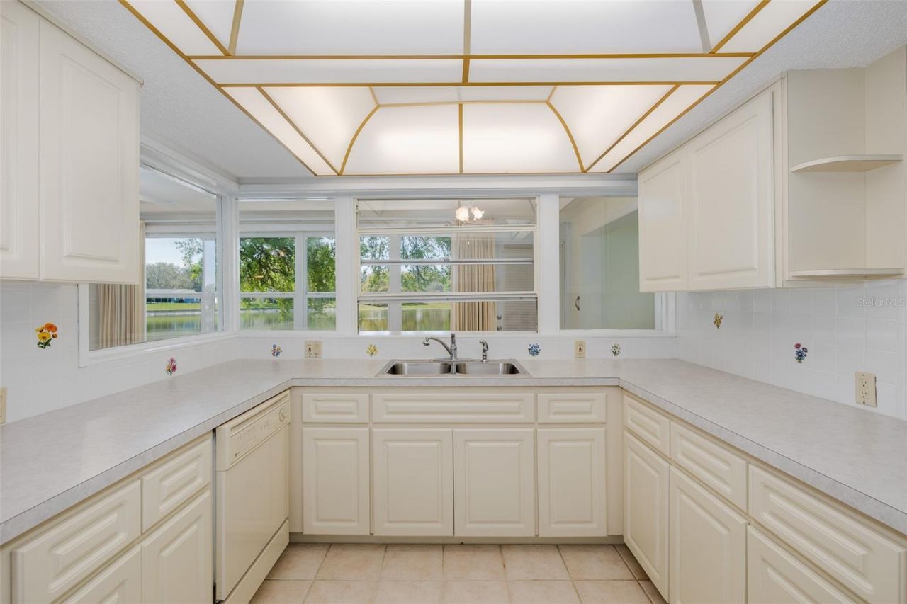 8330 Divot Way, Port Richey, FL 34668 Photo