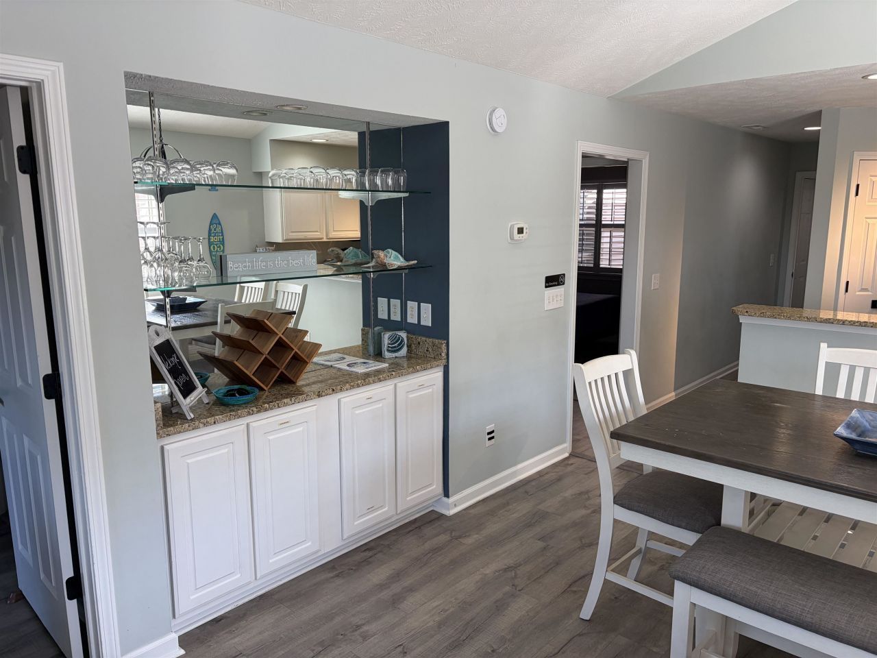 342 Pinehurst Dr. Photo 18