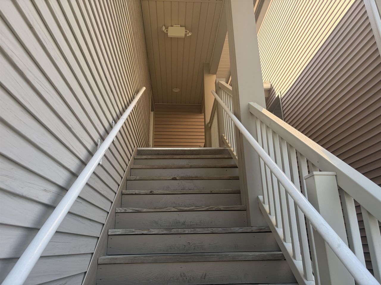 342 Pinehurst Dr. Photo 2