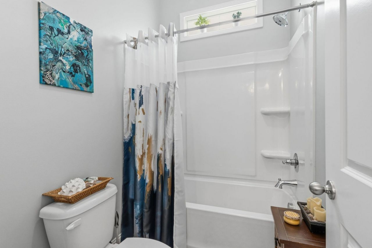 2005 Silver Island Way Photo 11