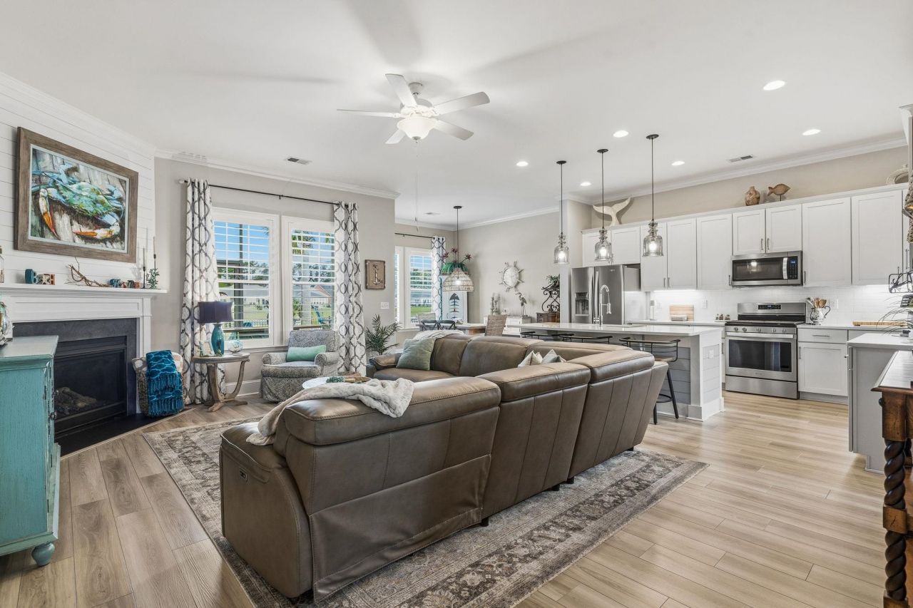 2005 Silver Island Way Photo 16