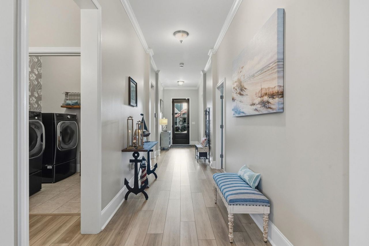 2005 Silver Island Way Photo 8