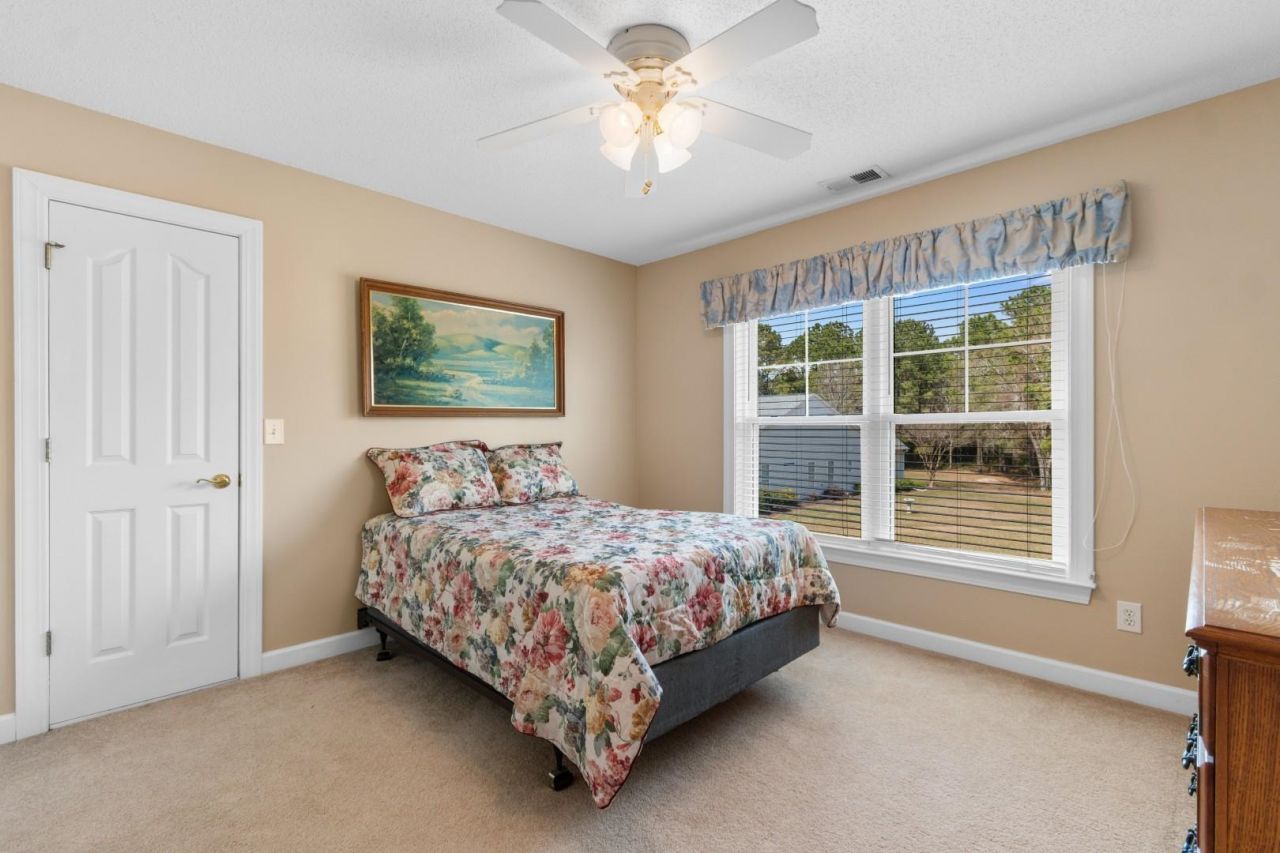 3018 Winding River Rd. Photo 18