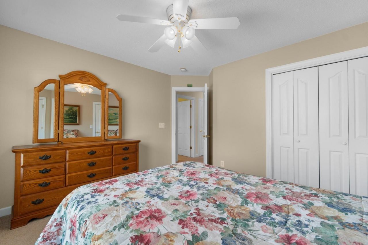 3018 Winding River Rd. Photo 19