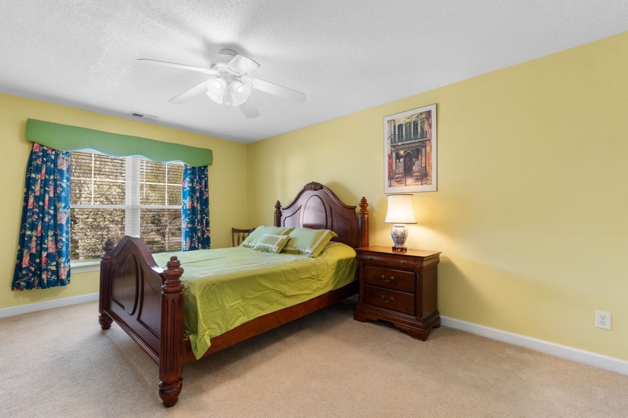 3018 Winding River Rd. Photo 23