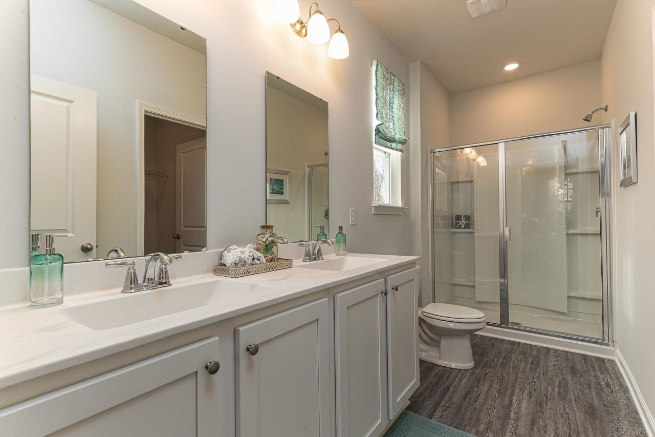 3017 Waterfall Way Photo 12