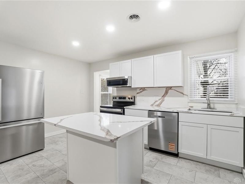 200 N 1st Street, Trenton, OH 45067 Photo 8