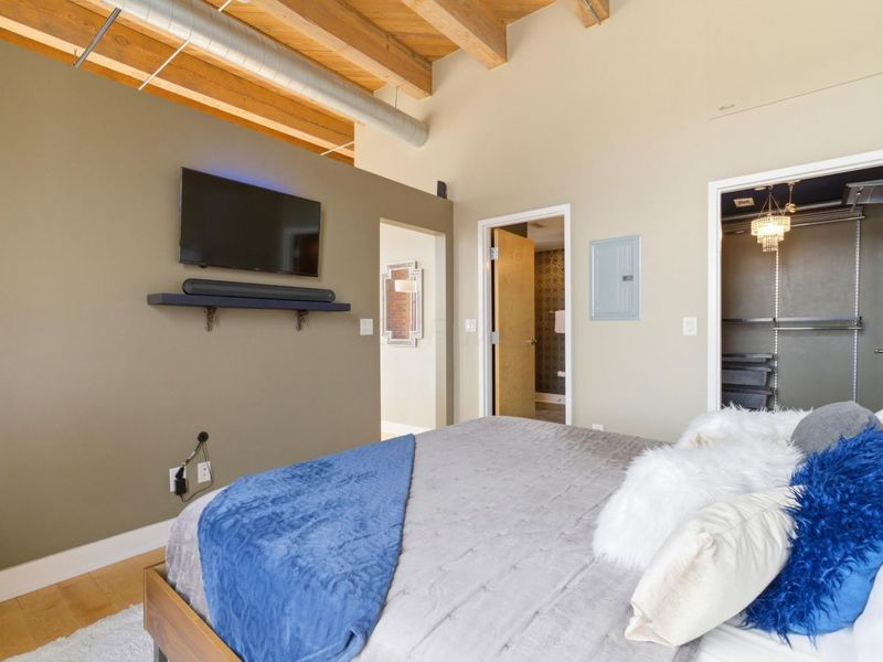 150 E Main Street, Unit 303, Columbus, OH 43215 Photo 24