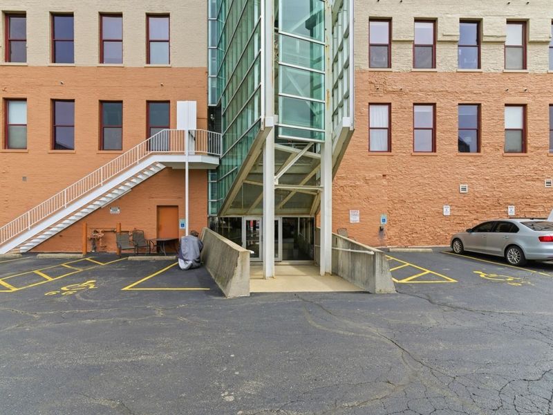 150 E Main Street, Unit 303, Columbus, OH 43215 Photo 36