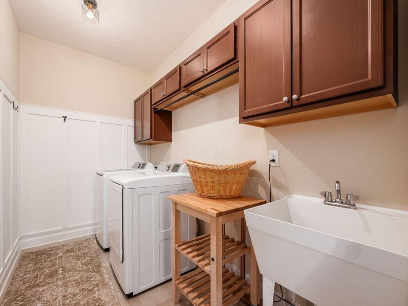 7991 Oak Meadow Drive, Dublin, OH 43016 Photo 17