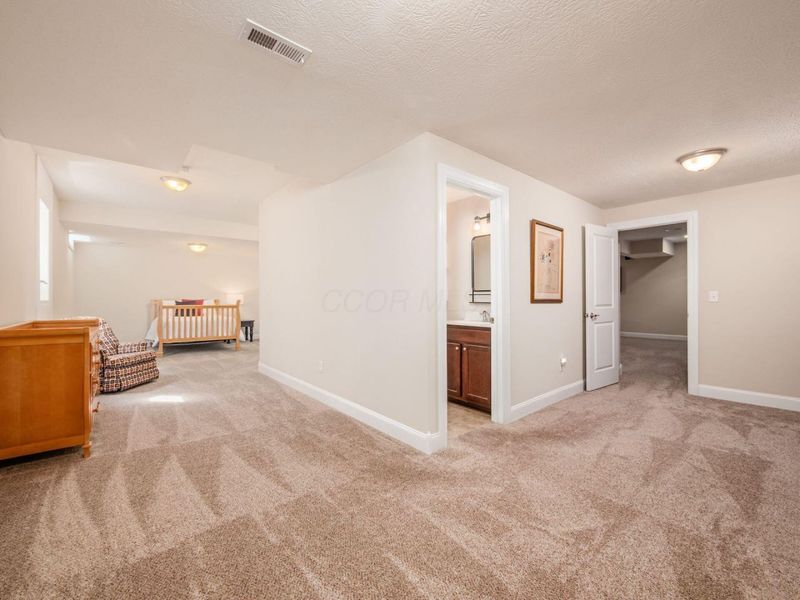 7991 Oak Meadow Drive, Dublin, OH 43016 Photo 26